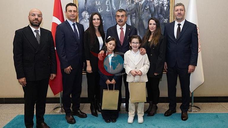 Bakan Tekin, Cumhurbaşkanı Erdoğan ile şarkı söyleyen öğrencileri kabul etti