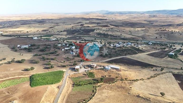 11 aylık Büşra bebeğin Diyarbakırdaki evi görüntülendi... Camların kırık olması dikkat çekti