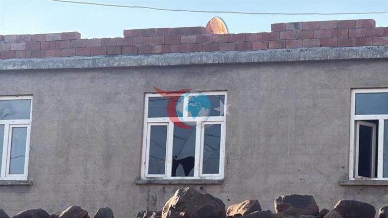 11 aylık Büşra bebeğin Diyarbakırdaki evi görüntülendi... Camların kırık olması dikkat çekti