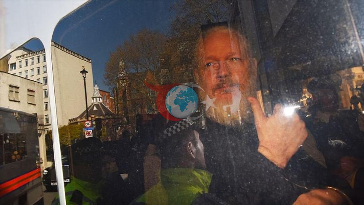 WikiLeaks негізін қалаушы Джулиан Ассанж жылдардан кейін үнсіздігін бұзды: «Мен оралдым»