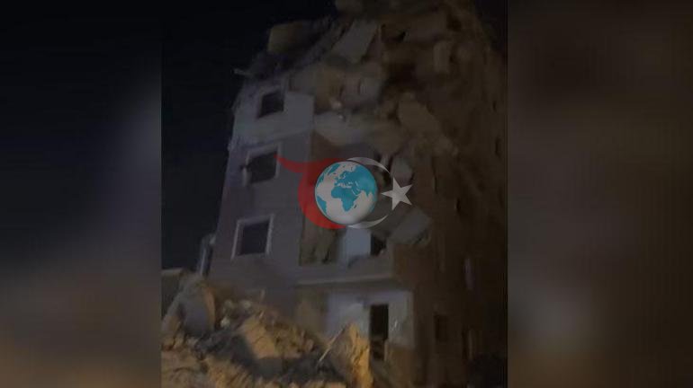 Son dakika Küçükçekmecede yıkım yapılan 6 katlı bina çöktü: Ekipler olay yerinde