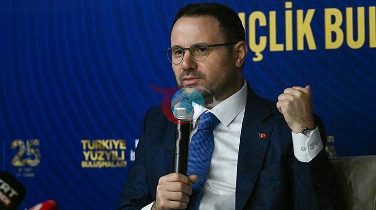 Adalet Bakanı Gürlek, Adanada gençlerle buluştu