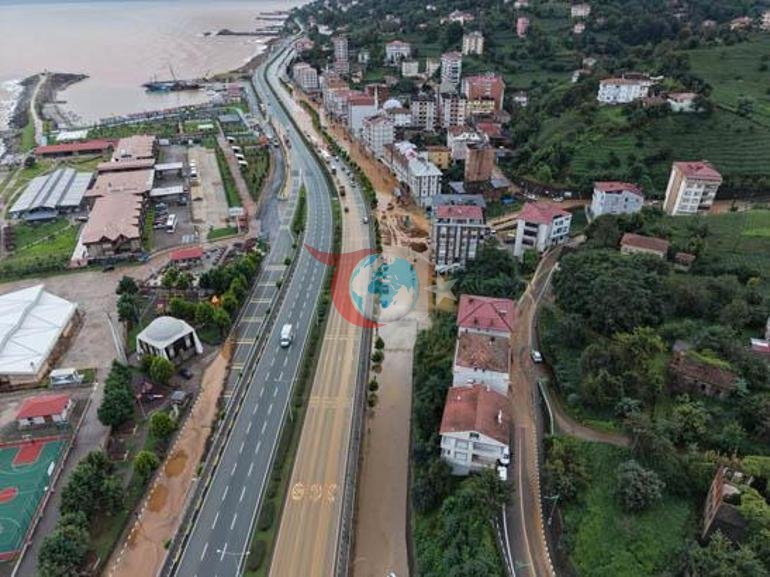Üç kenti sağanak vurdu, bilanço ağır İşte bölgeden görüntüler