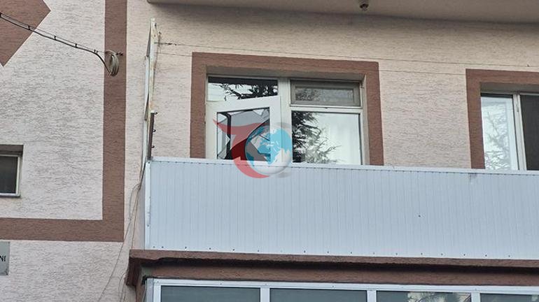 Kötü koku komşuları harekete geçirdi Eskişehirde şüpheli ölüm