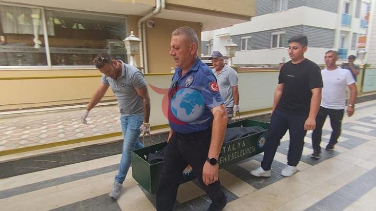 Antalyada şüpheli ölüm Rus turist konakladığı otelin koridorunda ölü bulundu