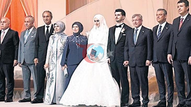 Ahmet Davutoğlu’nun Mutlu Günü: Siyaset Dünyasını Bir Araya Getiren Görkemli Nikah