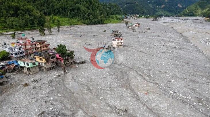 Nepal'de Sel Felaketinin Bilançosu Ağırlaşıyor: Can Kaybı 1367'ye Yükseldi