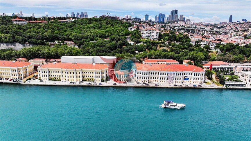 Boğaz’ın Tarihi Feriye Sarayları’nda 118 Yıllık Eğitim Çınarı: Kabataş Erkek Lisesi