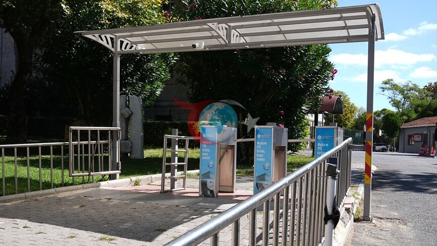 İstanbul'da Okullarda Yeni Dönem: 3 Bin 13 Bahçe Görevlisi ve Sıkı Güvenlik Önlemleriyle Ders Başlıyor