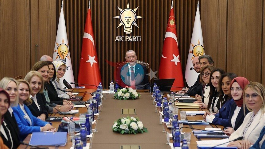 Cumhurbaşkanı Erdoğan, Kadın Belediye Başkanlarıyla Bir Araya Geldi: Yerel Yönetimlerde Kadın Gücü Vurgusu