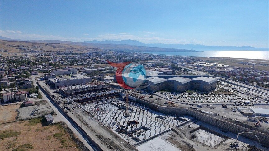 Van Şehir Hastanesi Sismik İzolatör Teknolojisiyle Depreme Karşı Güçleniyor