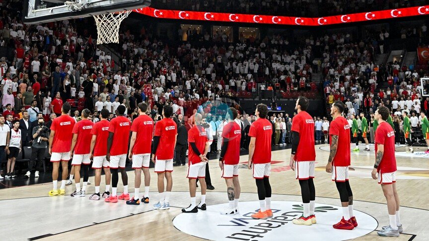 A Milli Erkek Basketbol Takımı FIBA Dünya Sıralamasında Yükselişte: 12 Dev Adam Devler Liginde!