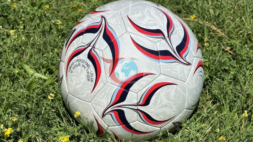 Edirne Kırmızısı Süper Lig'de: Asırlık Kültürel Miras Yeşil Sahalarda Dünya Vitrinine Çıkıyor