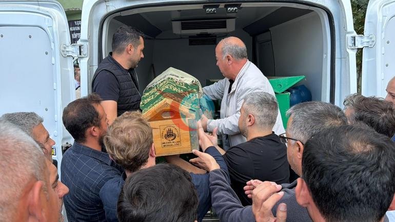 Doğuşa 2 həftə qaldı. Qəzada ölən hamilə ana və 3 yaşlı qızı yan-yana torpağa tapşırıldı=