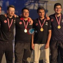 Teknofest-də iz qoyan orta məktəb! Onlar üçüncü dəfə birinci yeri qazandılar