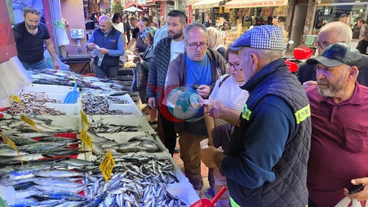 Karadeniz'de Palamut Bolluğu Fiyatları Düşürdü: Tanesi 90 Liraya Geriledi