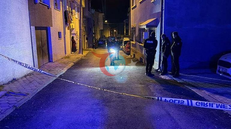 Eskişehirde kanlı pusu Husumetlisini evinin önünde silahla yaraladı