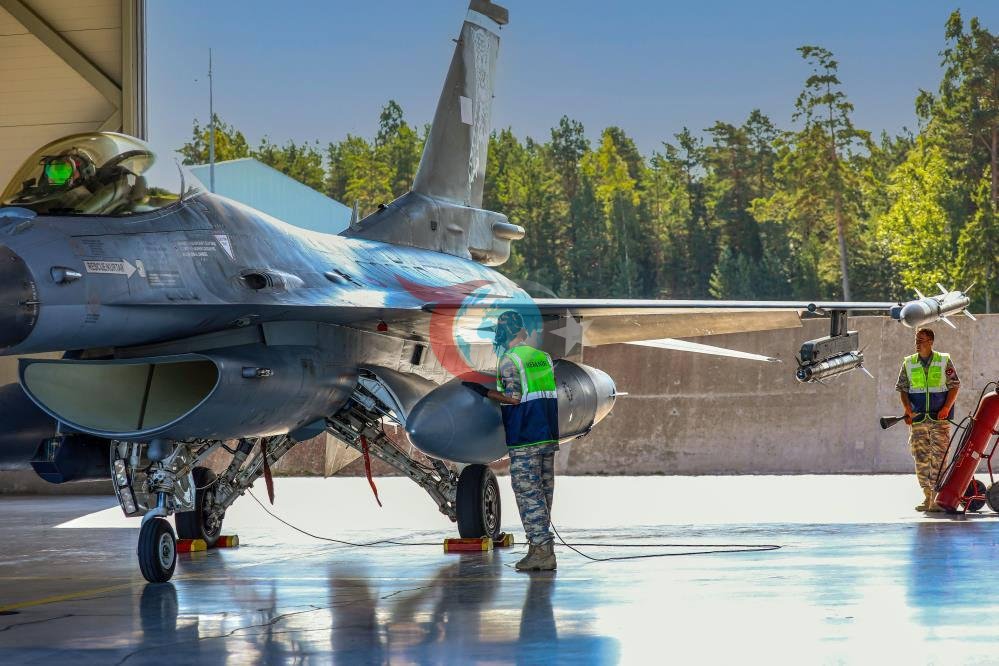 Estonya'dan 'Teลekkรผrler Tรผrkiye' Mesajฤฑ: Tรผrk F-16'larฤฑ Baltฤฑk Semalarฤฑnda Gรถrevde