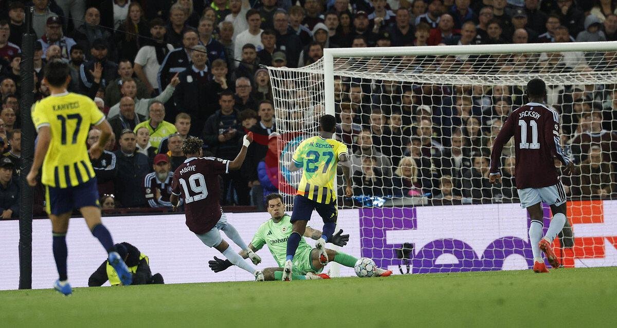 Fenerbahçe, UEFA Şampiyonlar Ligi'nde Aston Villa'ya 6-0 mağlup oldu