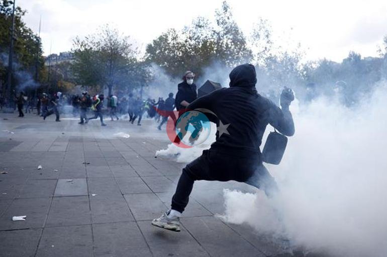 Fransa sokakları savaş alanına döndü Arabalar ateşe verildi, 166 gözaltı