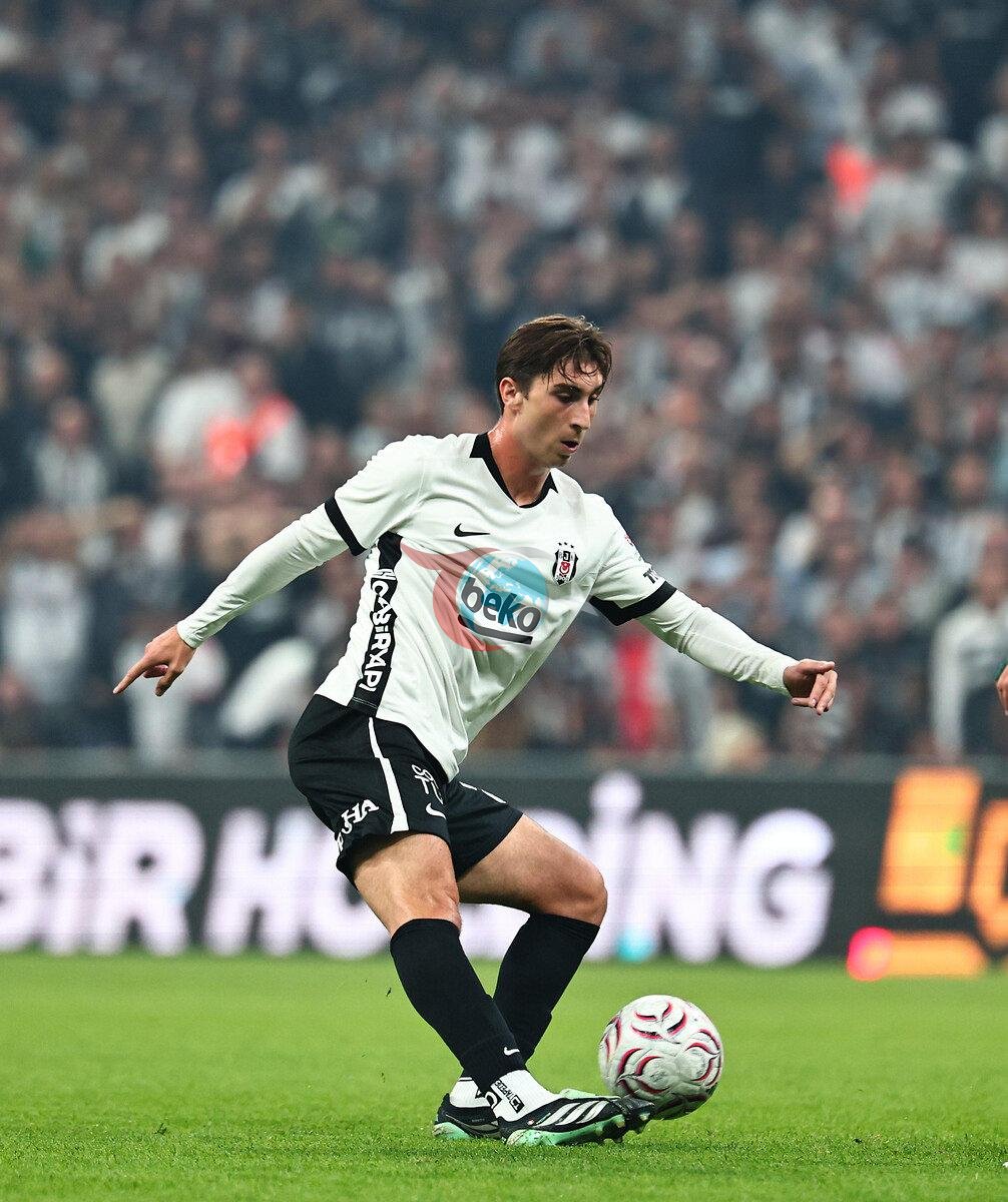 Beşiktaş'ta Orkun Kökçü Trabzonspor maçında yok; Vincenzo Italiano görevini Fabio Miretti'ye verdi