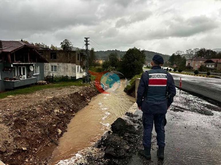 Bartın’da fırtına ve sağanak alarmı Dalgalar 14 metreye ulaştı, 15 saatte 27 ihbar geldi