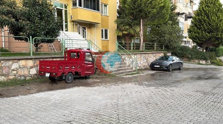 Sakaryada feci olay Evinin son eşyalarını almak için geldi komşusu tarafından öldürüldü