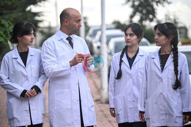 SBÜ İbn-i Sina Buhara Tıp Fakültesi öğrencisi üçüz kardeşler intörnlük eğitimlerini Ankara'da tamamlıyor - görsel 19