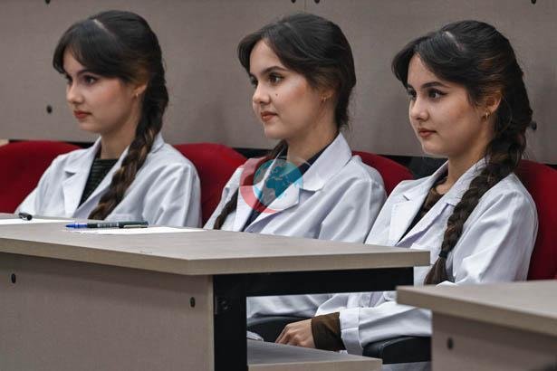 SBÜ İbn-i Sina Buhara Tıp Fakültesi öğrencisi üçüz kardeşler intörnlük eğitimlerini Ankara'da tamamlıyor - görsel 22