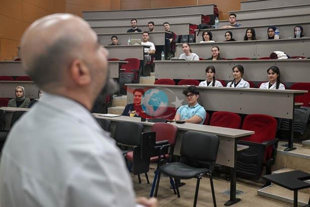 SBÜ İbn-i Sina Buhara Tıp Fakültesi öğrencisi üçüz kardeşler intörnlük eğitimlerini Ankara'da tamamlıyor - görsel 23