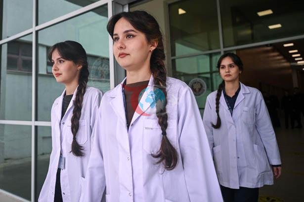 SBÜ İbn-i Sina Buhara Tıp Fakültesi öğrencisi üçüz kardeşler intörnlük eğitimlerini Ankara'da tamamlıyor - görsel 26