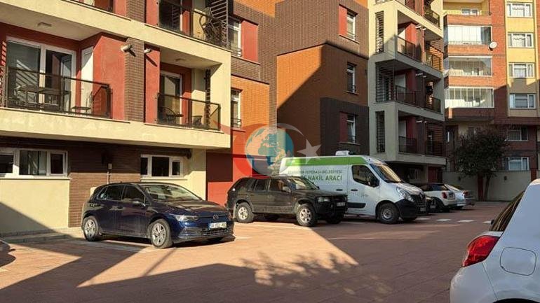 Eskişehirde müdür yardımcısı evinde ölü bulundu