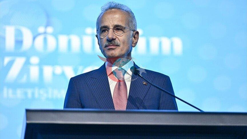 Ulaştırma ve Altyapı Bakanı Abdulkadir Uraloğlu