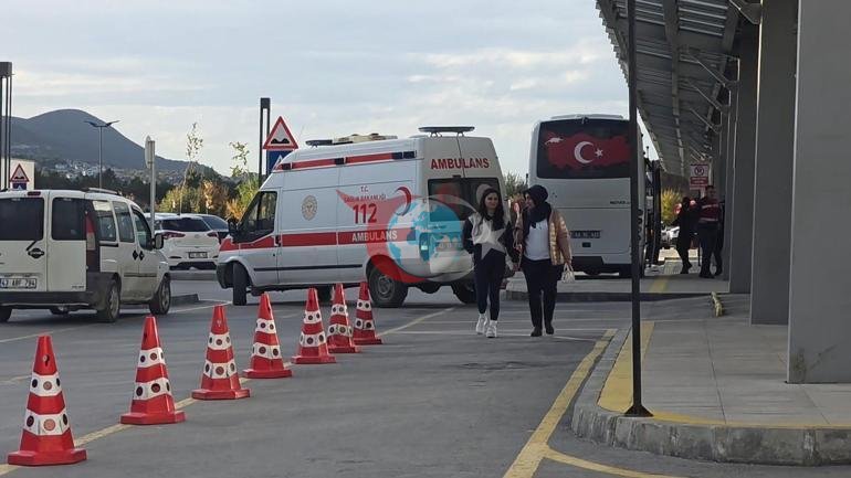 Kütahyada gıda zehirlenmesi şüphesi: 19 lise öğrencisi hastaneye kaldırıldı