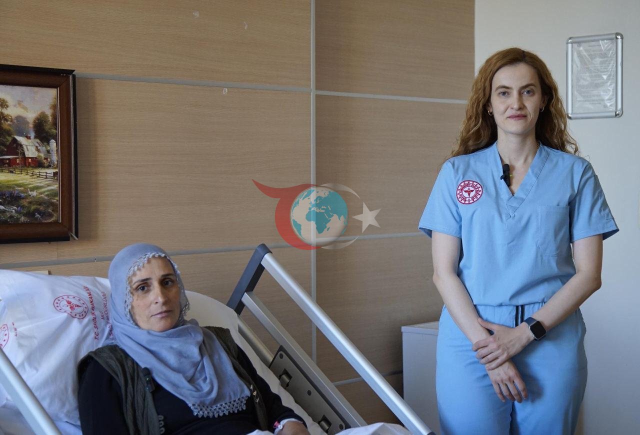 Muş Devlet Hastanesi’nde tedavi gören 43 yaşındaki Aynur Karaca, İstanbul’dan uzaktan yönetilen robotik cerrahi sistemiyle ameliyat edildi.
