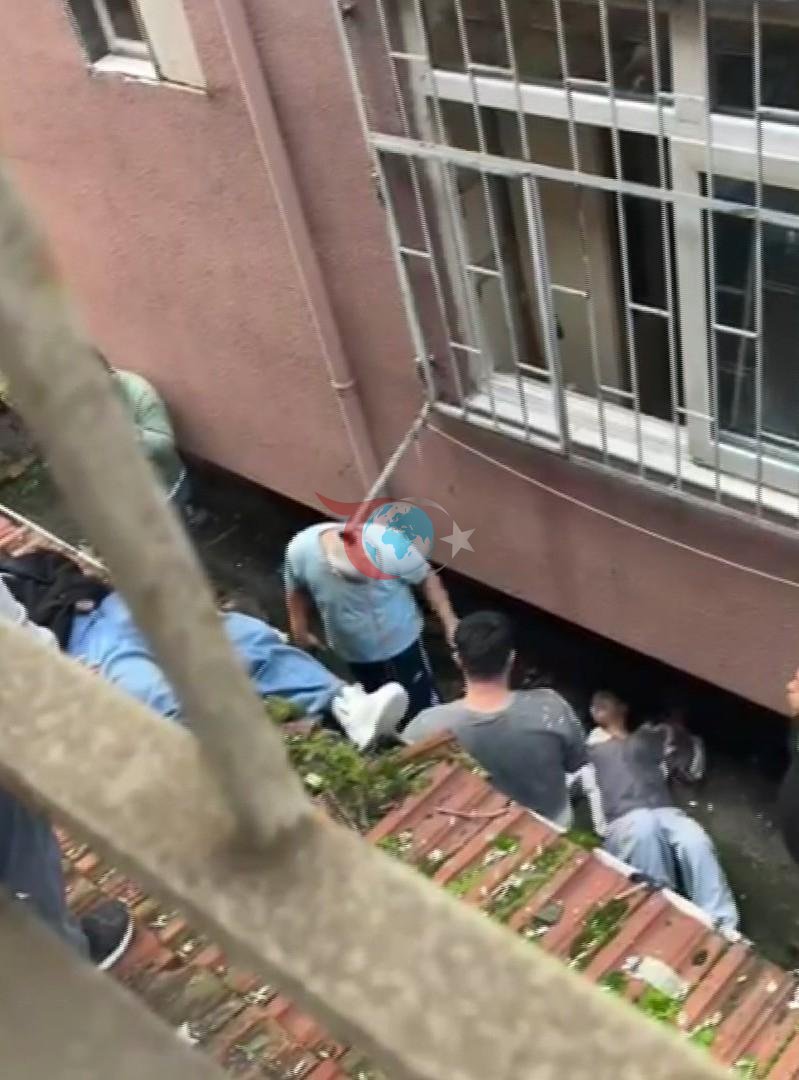 Gültepe Mahallesi'nde yurttan kaçan iki genç kız çarşafla kaçmaya çalışırken 3'üncü kattan düştü - görsel 2