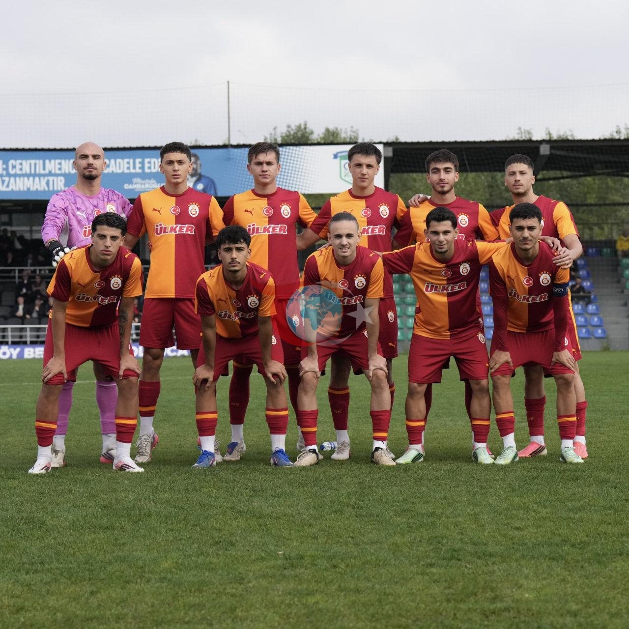 U19 Gençlik Ligi derbisinde kazanan Galatasaray: Fenerbahçe'yi 3-1 mağlup etti