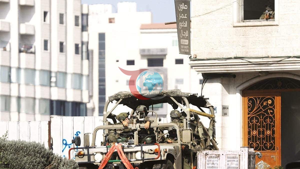 İsrail güçleri Batı Şeria'nın El Halil kentinde sivilleri evlerinden çıkararak konutları askeri mevziye dönüştürdü