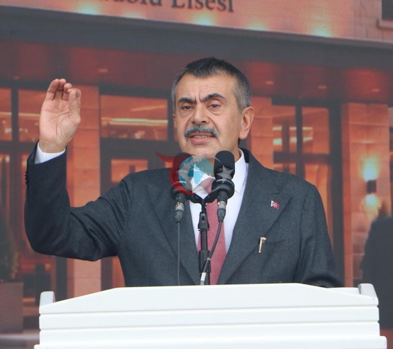 Bakan Tekin, Erzurum’da gastronomi lisesinin açılışına katıldı