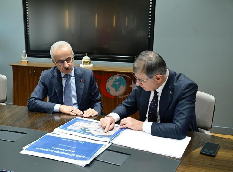 Bakan Uraloğlu, İzmir Büyükşehir Belediye Başkanı Tugay ile görüştü