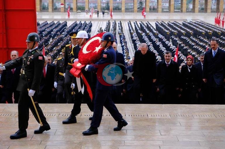 Devlet erkanı Anıtkabiri ziyaret etti