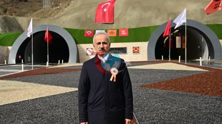Erzurum-Rize yolunda 8 keskin viraj tarih oldu