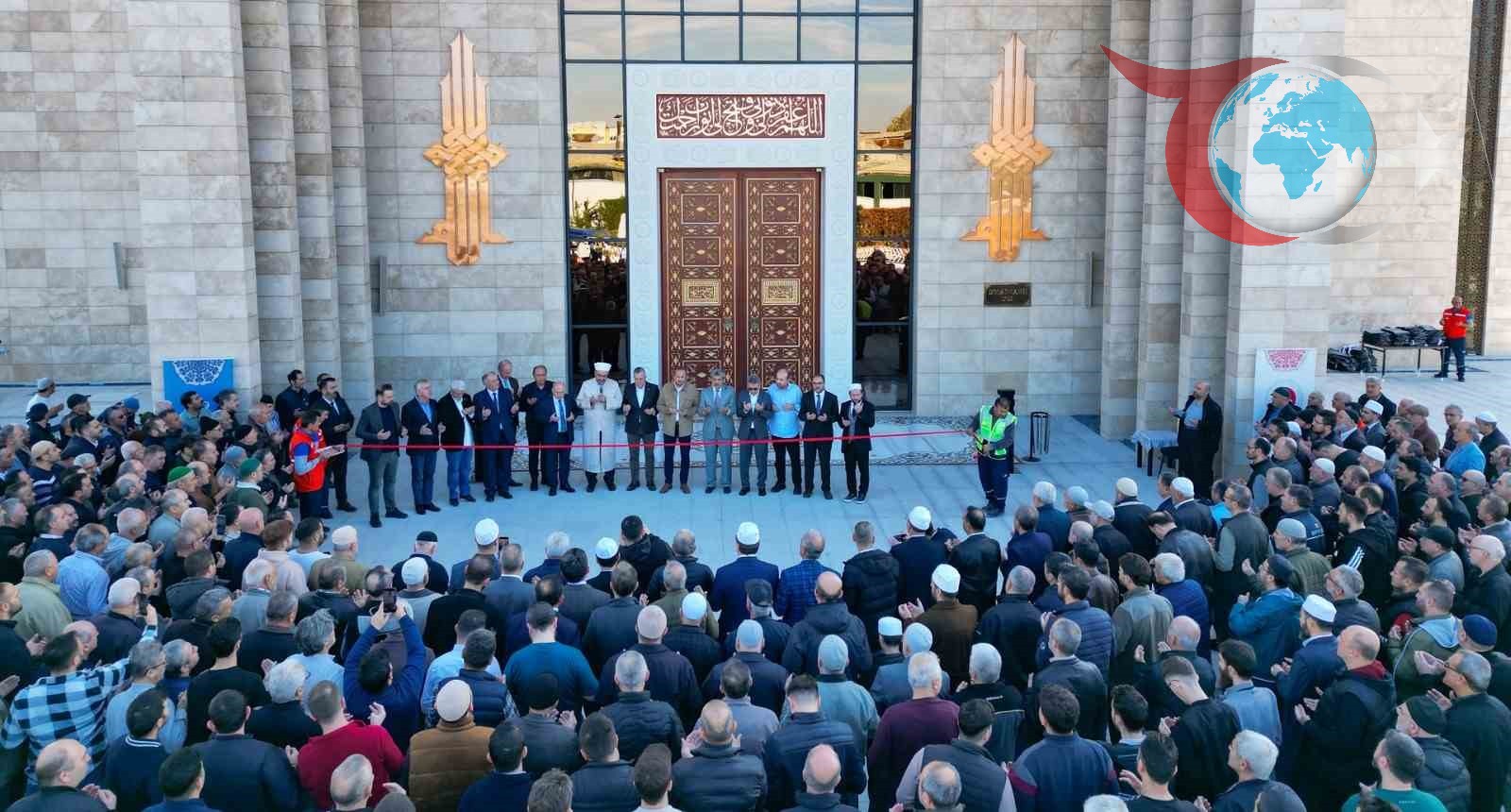 Bursa'nın Gözdesi: Yeni DOSAB Camii Hizmete Açıldı
