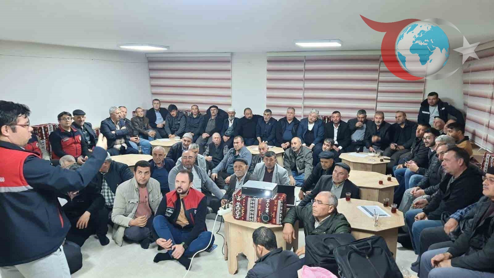 Afyonkarahisar'da Çiftçilere Büyük Destek: Eğitim ve Bilgilendirme Toplantıları Devam Ediyor