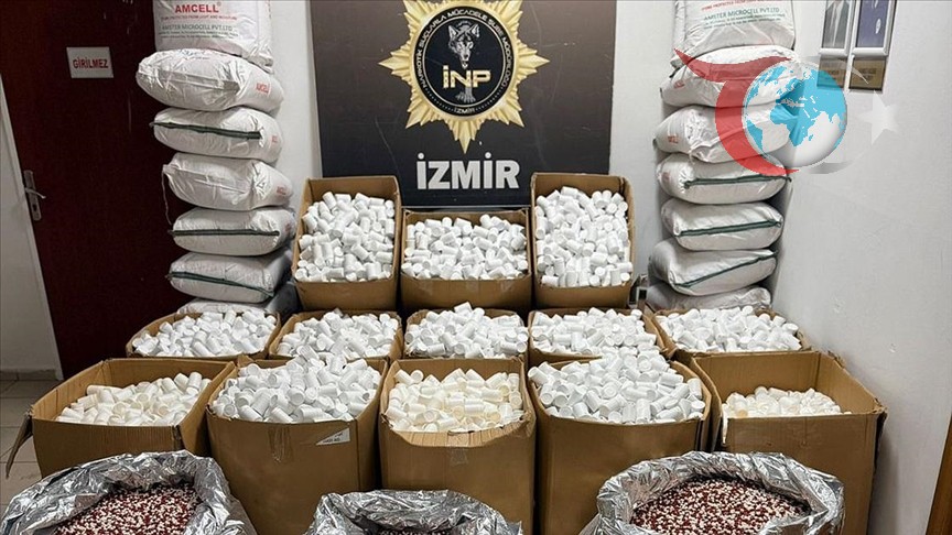 İzmir'de Rekor Uyuşturucu Operasyonu: 2 Milyon Üzerinde Hap Ele Geçirildi