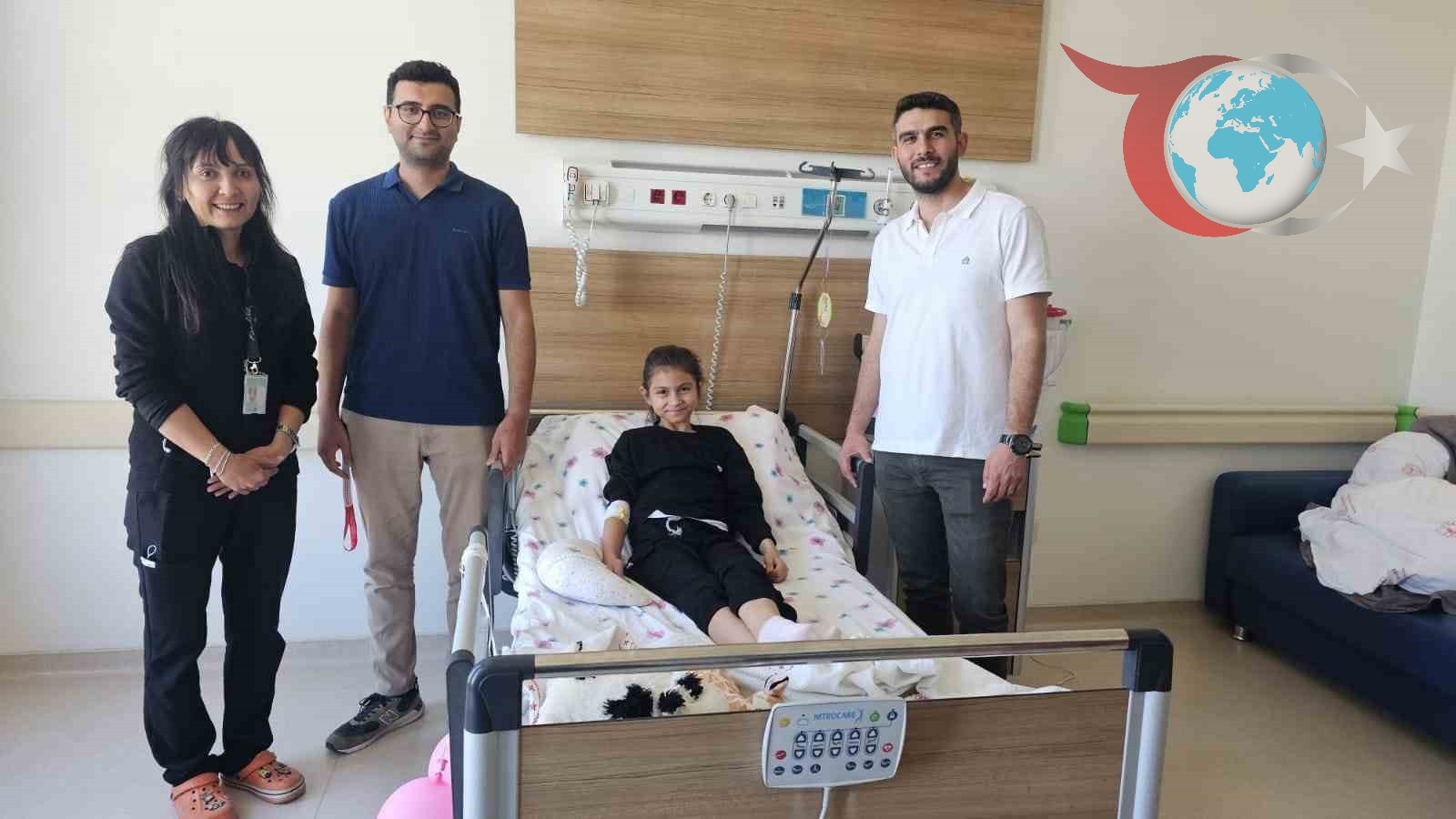 Eskişehir’de 9 Yaşındaki Kız Çocuğundan Devasa Saç Yumağı Çıkarıldı