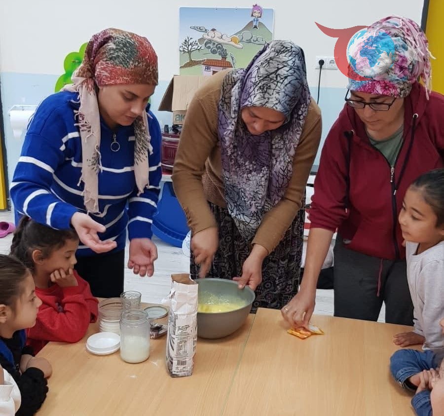 Miniklerden Yerli Malı Haftası'na Renkli Kutlama: Öğrenerek Üretiyorlar