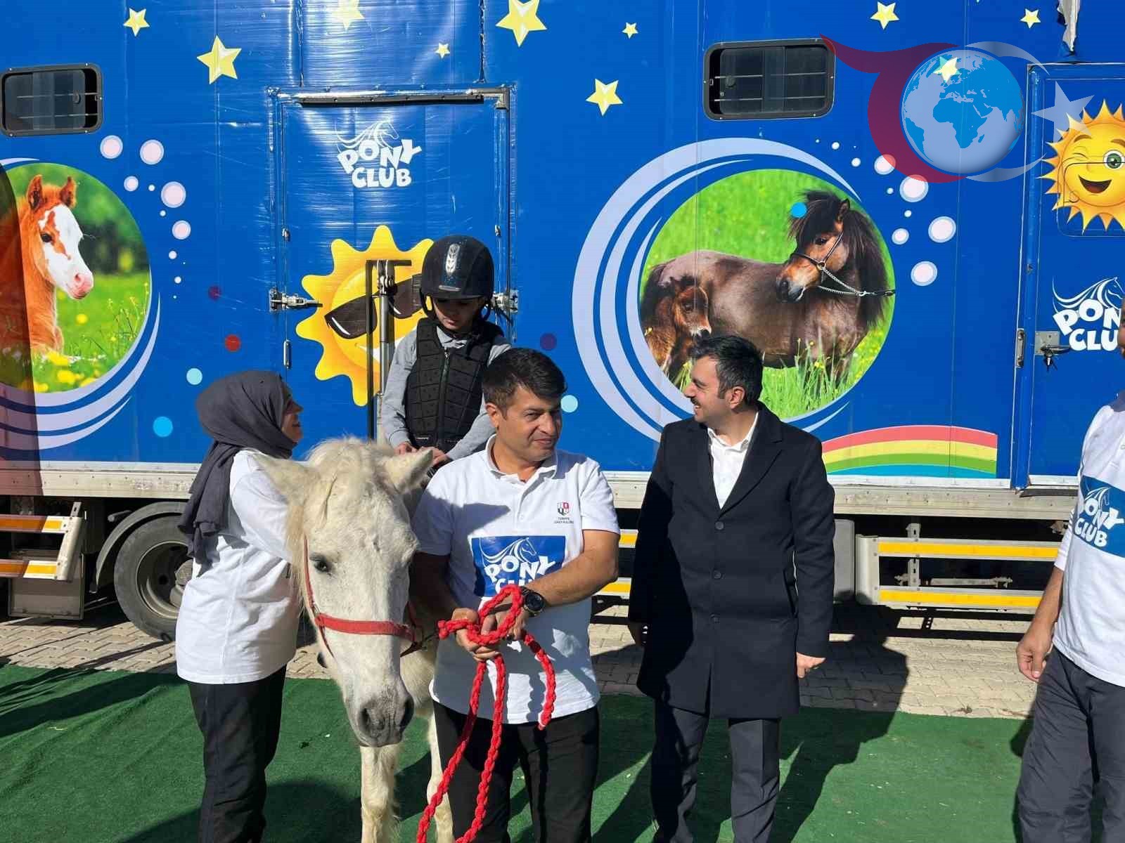 Pony Atlar Diyarbakırlı Çocukların Yüzünü Güldürdü!