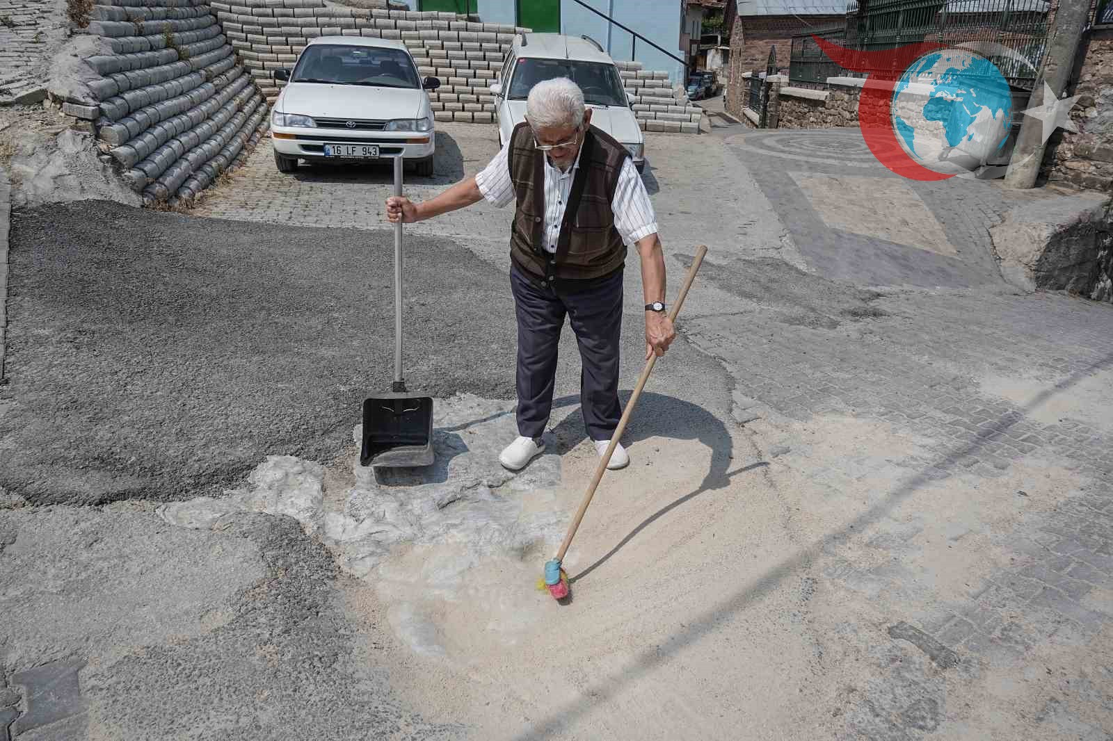 Aziz Mahmud Hüdayi'nin Manevi Mirasını Koruyan Adam: Kaya Alidoğdu