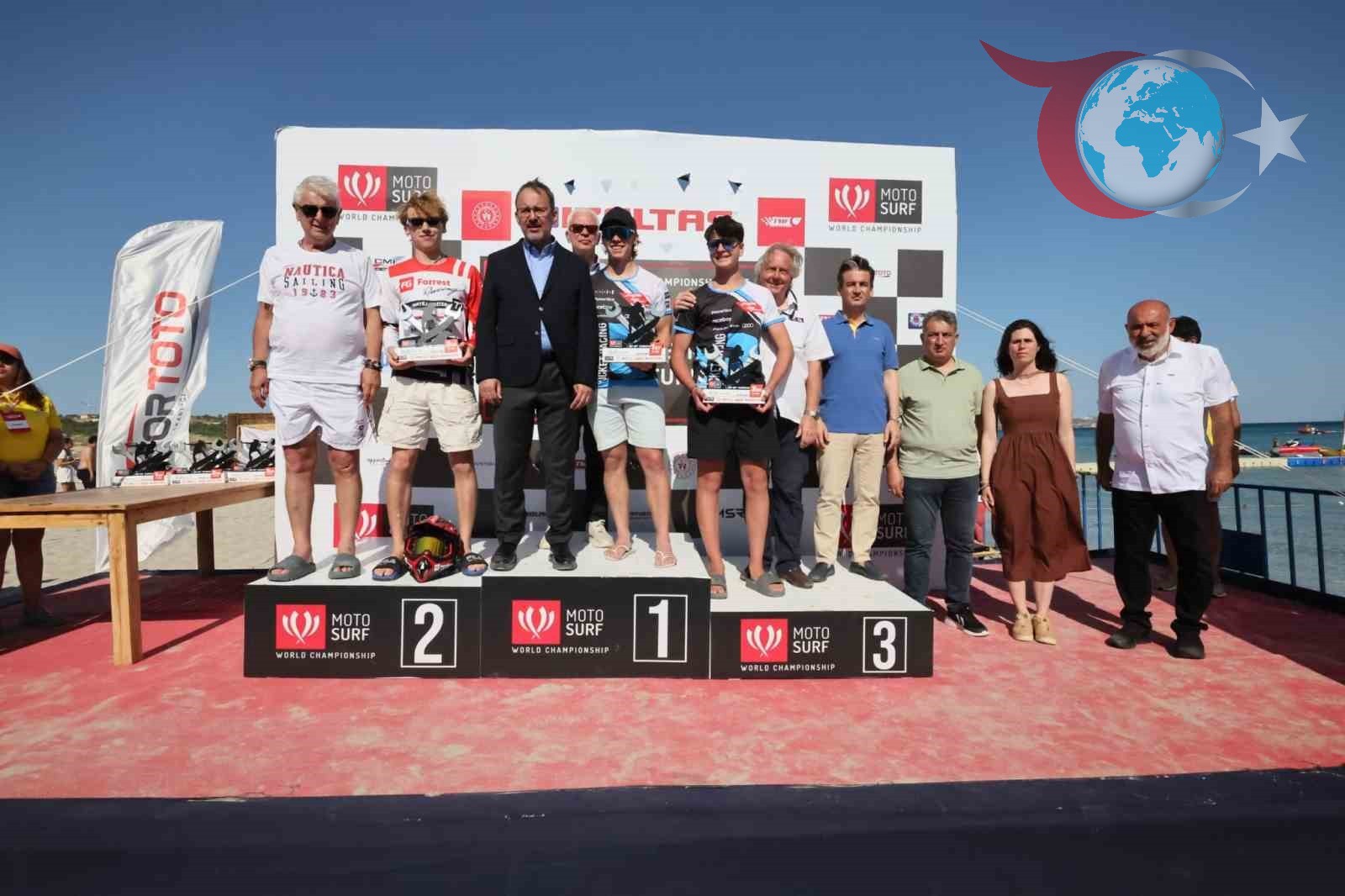 Ege'de Düzenlenen Uluslararası Motosurf Mücadelesi